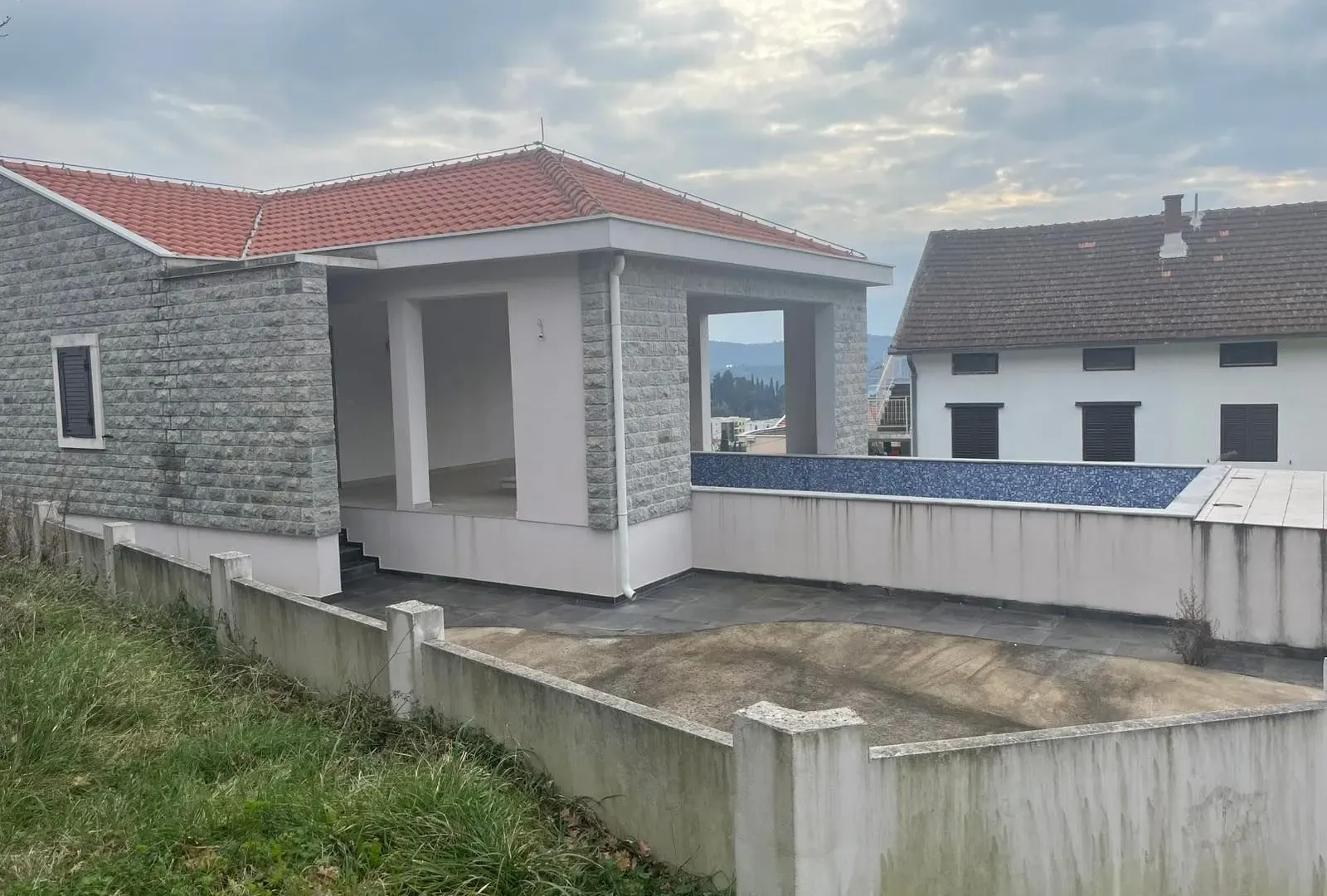 Prodaja, kuća, 341m², Kalimanj, Tivat