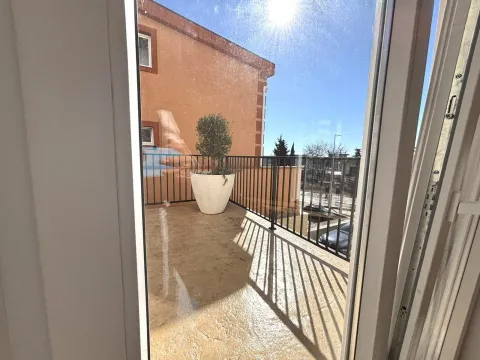 Prodaja, jednosoban stan, 63m², Sutomore, Bar - image 7