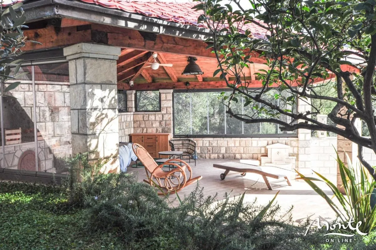 Prodaja, kuća, 240m², Tivat, Crna Gora