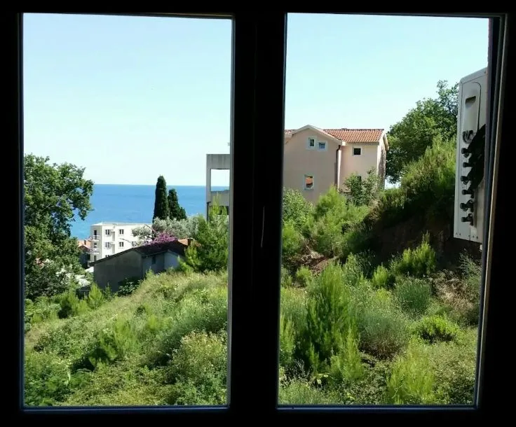 Sale, one bedroom apartment, 54m², Petrovac, Budva