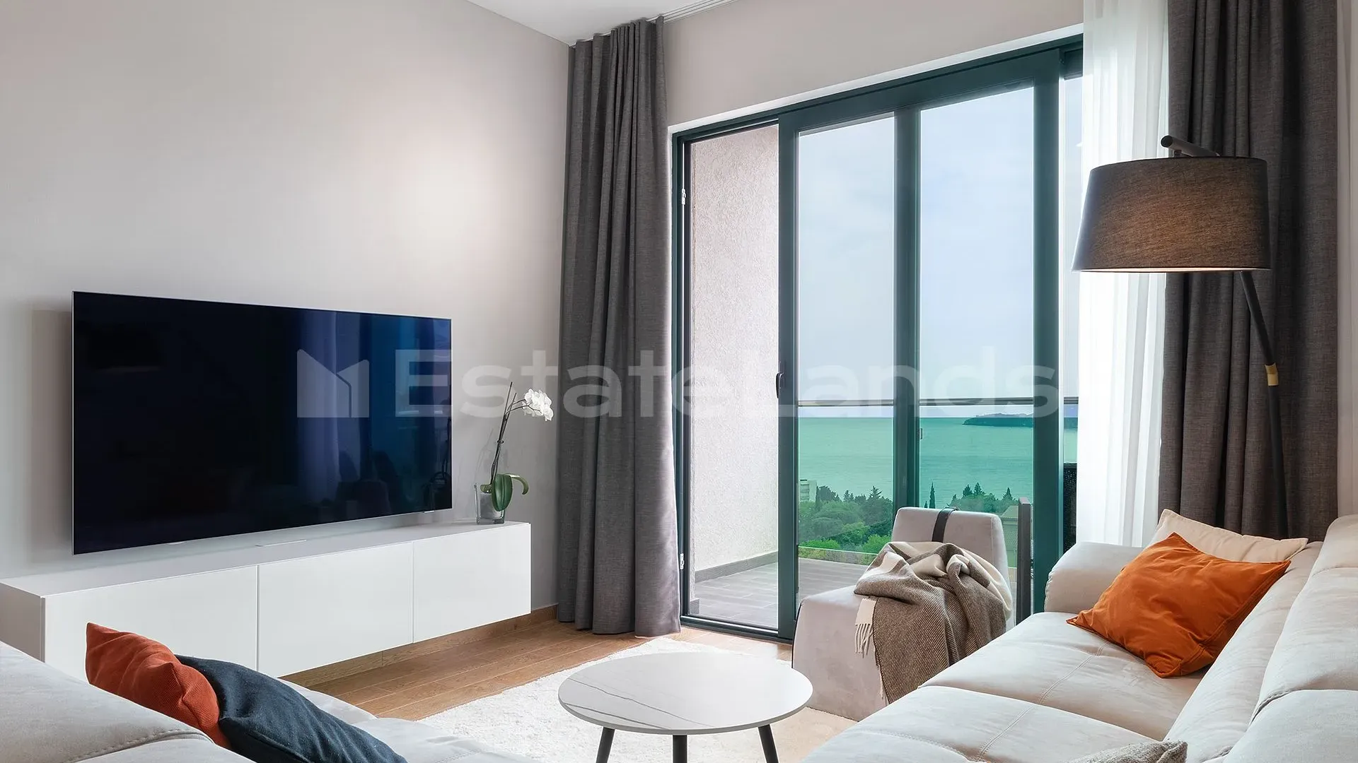 Sale, two bedroom apartment, 81m², Bečići, Budva