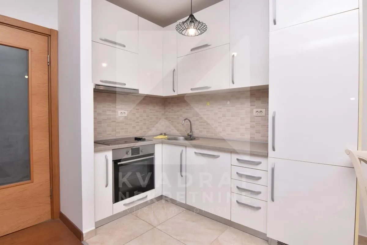 Prodaja, dvosoban stan, 65m², Ljubović, Podgorica