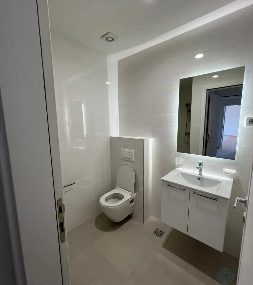 Prodaja, trosoban stan, 104m², Stari Aerodrom, Podgorica