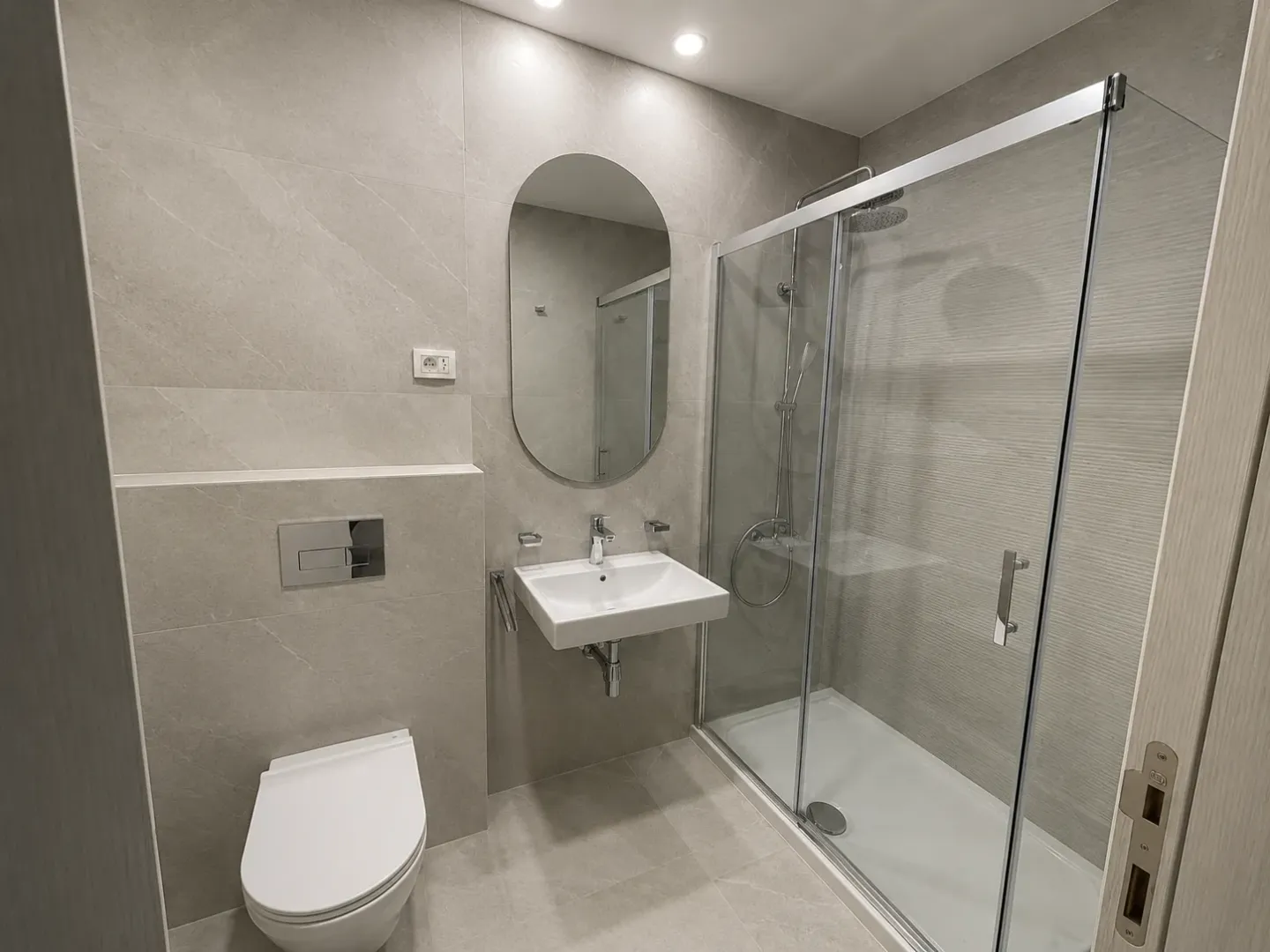Prodaja, jednosoban stan, 46m², Central Point, Podgorica