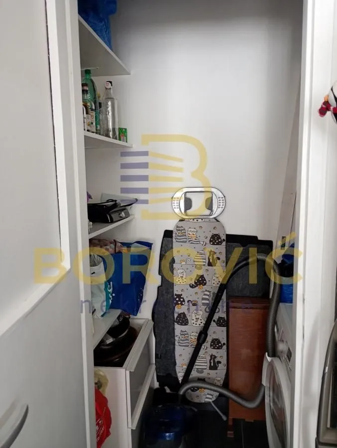 Sale, three bedroom apartment, 69m², Vračar Sve Podlokacije, Beograd