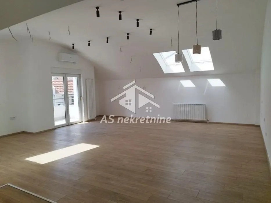 Prodaja, četvorosoban stan, 132m², Lekino Brdo, Voždovac Sve Podlokacije