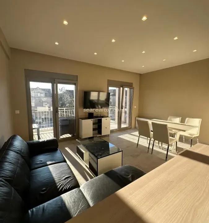 Rent, one bedroom apartment, 58m², Centar, Tivat