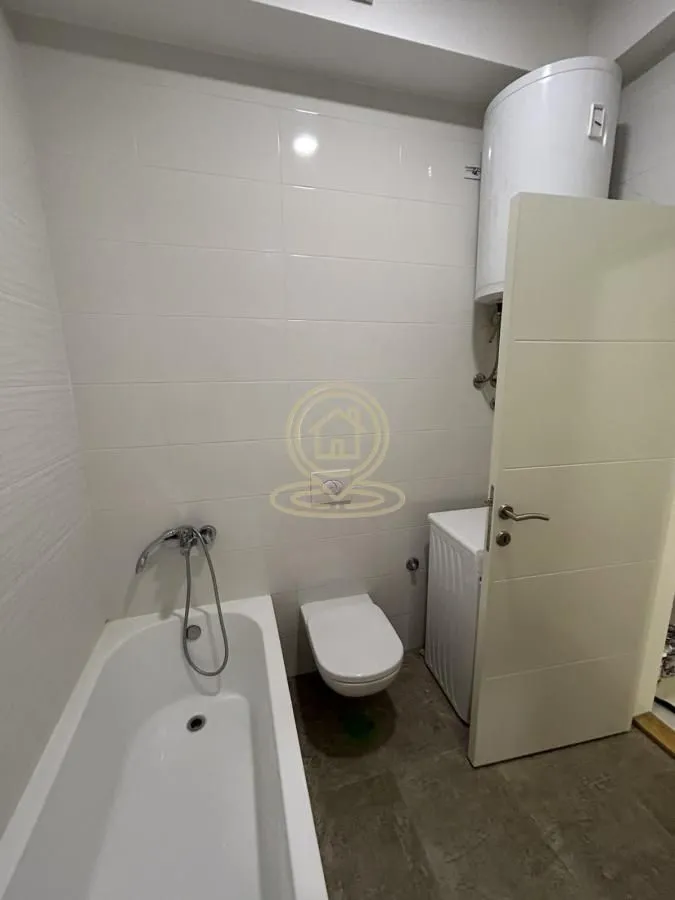 Izdavanje, dvosoban stan, 46m², Rotkvarija, Novi Sad Sve Podlokacije