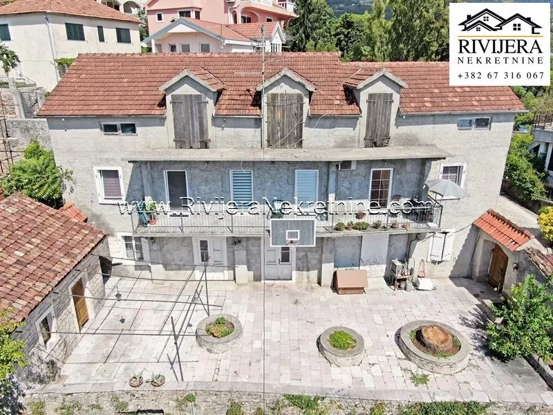 Prodaja, kuća, 314m², Centar, Herceg Novi