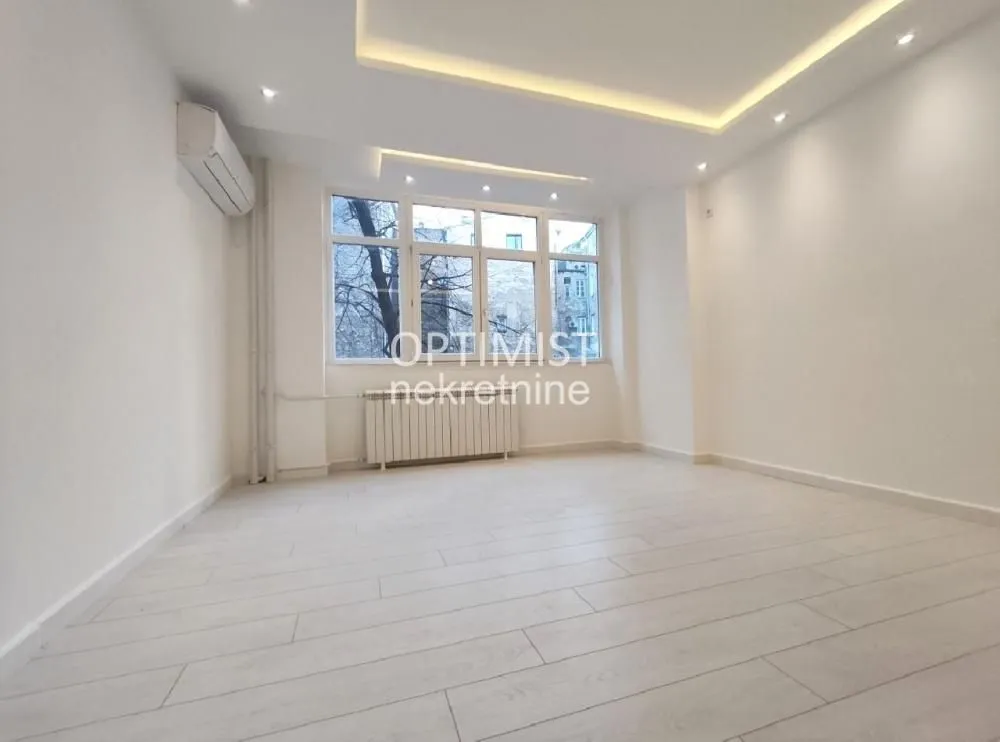 Prodaja, dvosoban stan, 55m², Stari Grad, Beograd