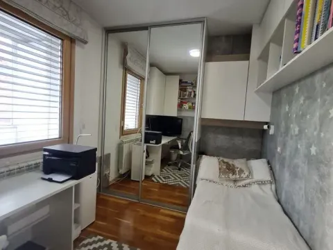 Sale, three bedroom apartment, 69m², Lekino Brdo, Voždovac Sve Podlokacije - image 13