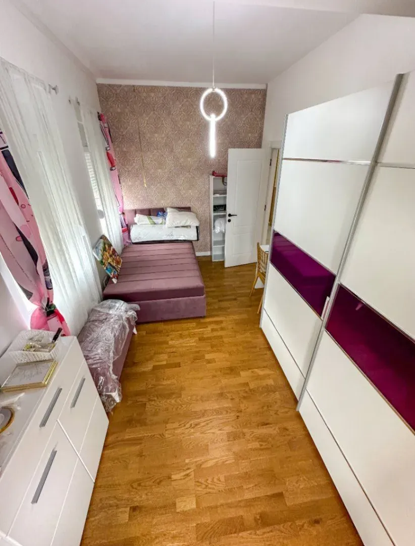 Prodaja, četvorosoban stan, 130m², Zabjelo, Podgorica