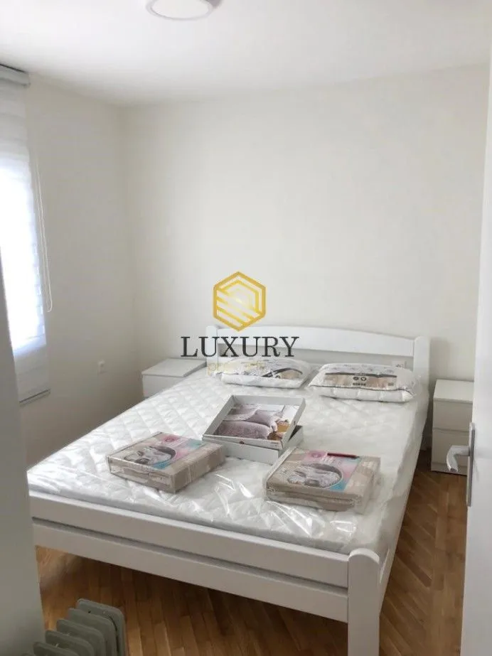 Izdavanje, dvosoban stan, 44m², Momišići, Podgorica