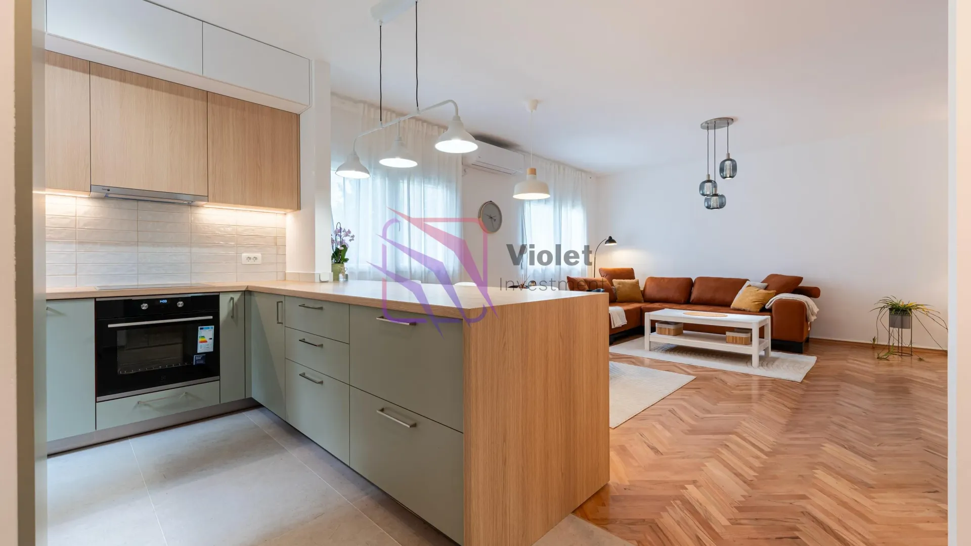 Izdavanje, trosoban stan, 100m², Dalmatinska ulica, Podgorica