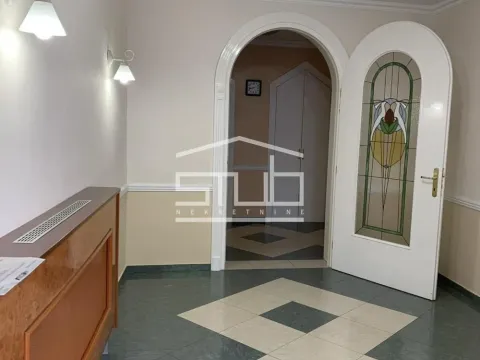 Izdavanje, kuća, 480m², Stari Grad, Beograd - image 18