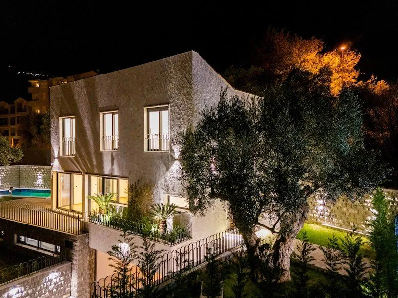 Sale, house, 240m², Kamenovo, Budva