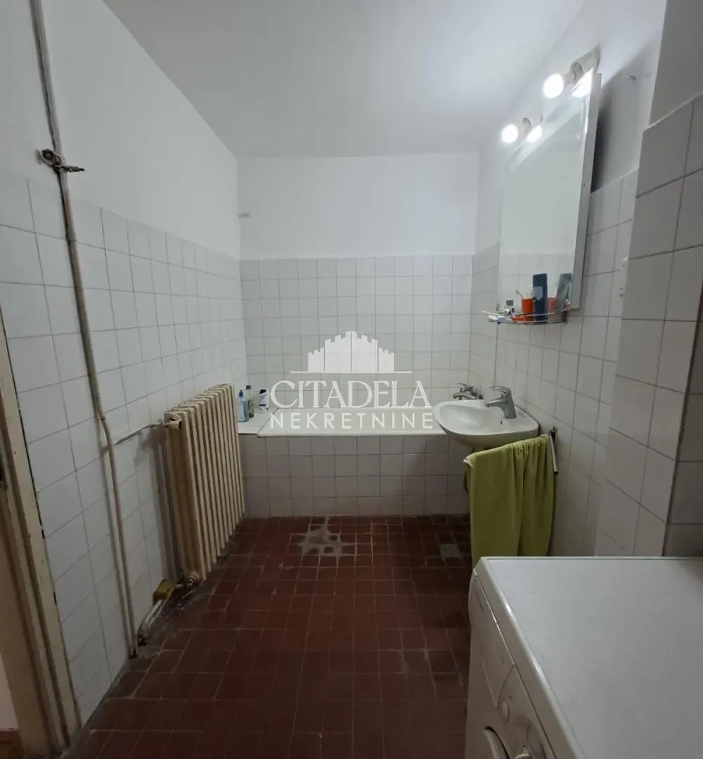 Sale, four bedroom apartment, 118m², Banjica, Voždovac Sve Podlokacije