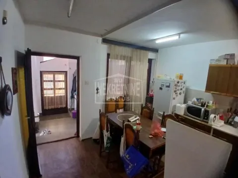 Sale, house, 76m², Gat, Subotica