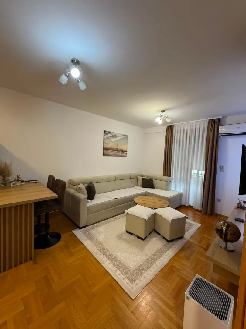 Prodaja, jednosoban stan, 42m², Stari Aerodrom, Podgorica