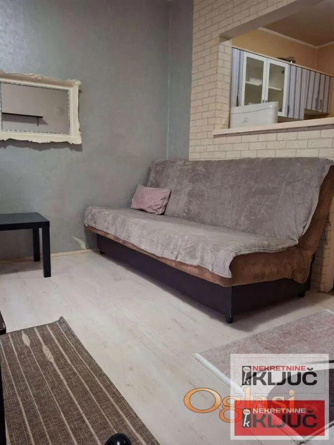 Izdavanje, jednosoban stan, 30m², Sajmište, Novi Sad