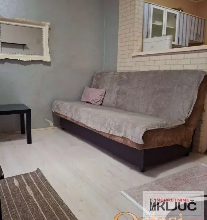 Izdavanje, jednosoban stan, 30m², Sajmište, Novi Sad