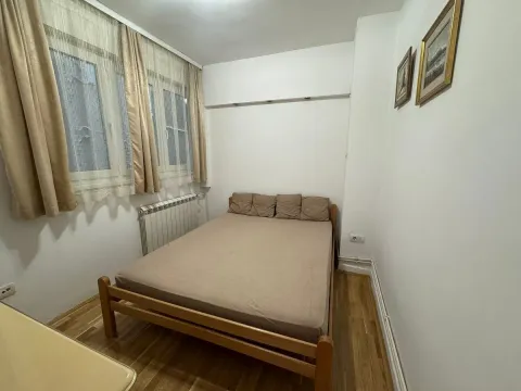Rent, two bedroom apartment, 42m², Kalenić Pijaca, Vračar Sve Podlokacije - image 6