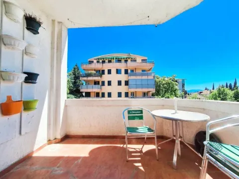 Izdavanje, trosoban stan, 115m², Gorica C, Podgorica - image 15