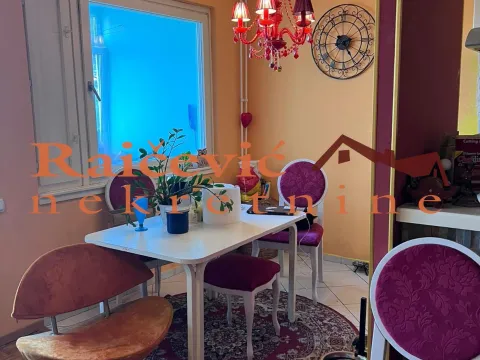 Prodaja, trosoban stan, 78m², Novi Beograd Blok 71, Novi Beograd Sve Podlokacije - image 3