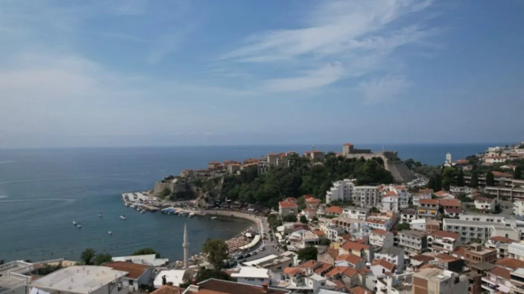 Sale, two bedroom apartment, 76m², Pinješ, Ulcinj
