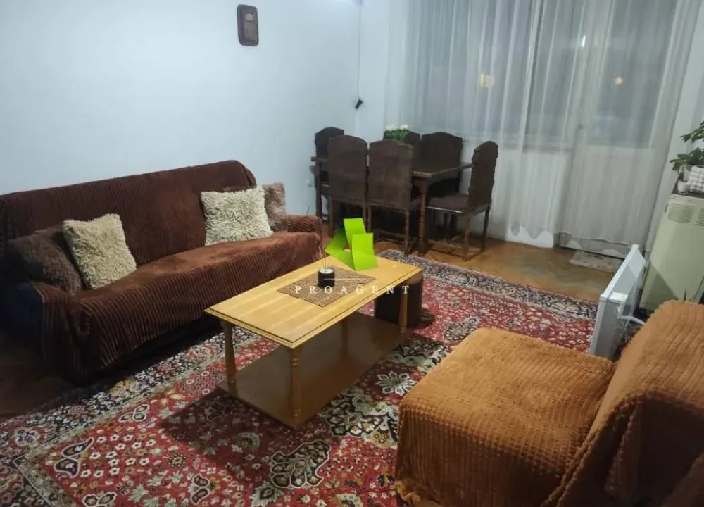 Prodaja, trosoban stan, 63m², Pantelej, Niš