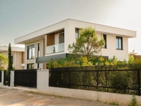 House for Rent, 262m2, Gornja Gorica, Podgorica House for Rent, 262m2, Gornja Gorica, Podgorica