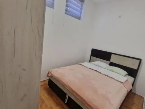 Izdavanje, jednosoban stan, 40m², Blok 9, Podgorica - image 7