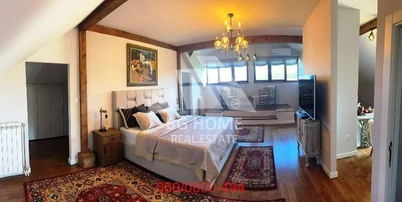 Prodaja, kuća, 290m², Radiofar, Surčin