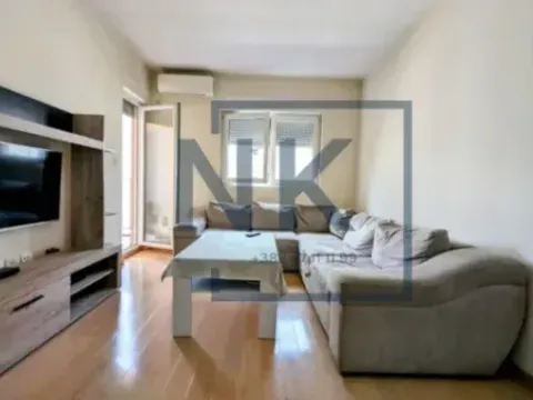 Izdavanje, jednosoban stan, 45m², City Kvart, Podgorica - image 2