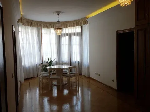 Rent, house, 550m², Senjak, Beograd - image 15