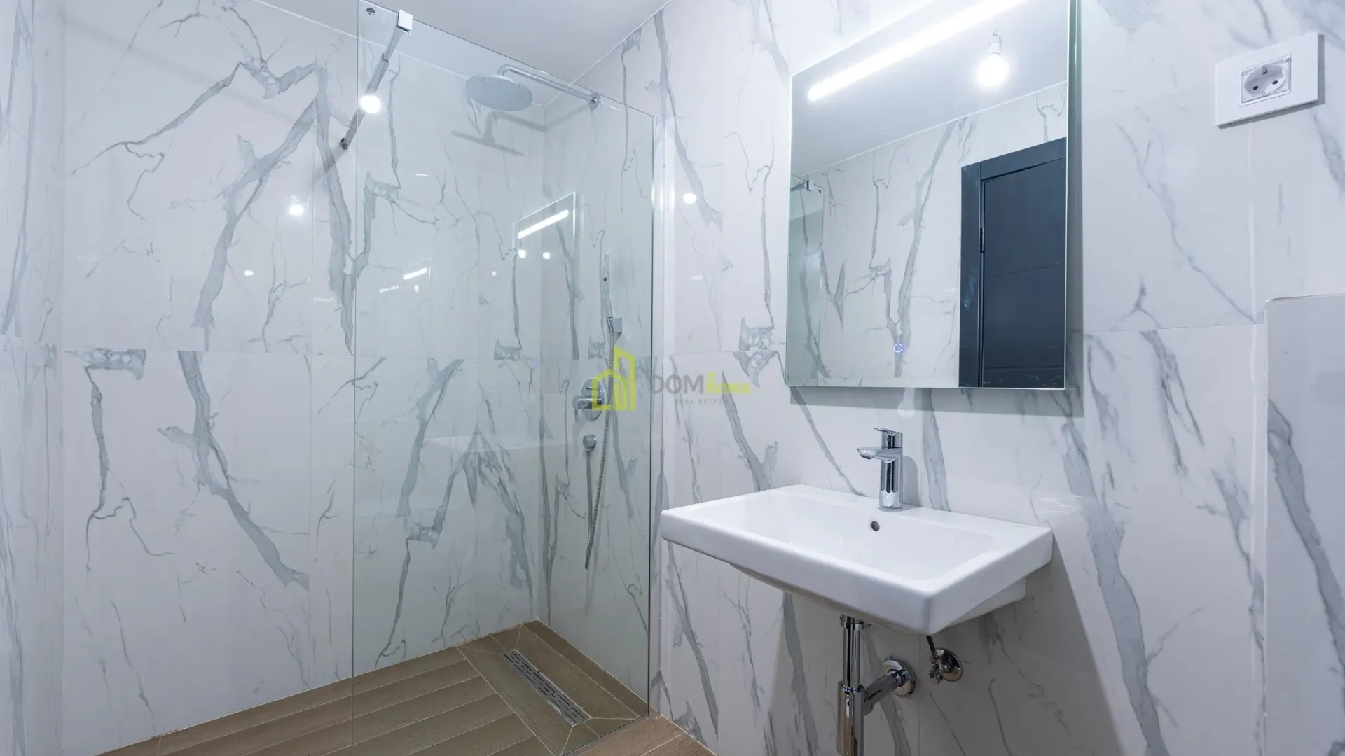 Prodaja, dvosoban stan, 86m², Gorica C, Podgorica