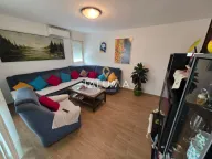 Prodaja, dvosoban stan, 77m², Blok 5, Podgorica - image 1