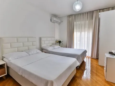 Rent, three bedroom apartment, 140m², Centar, Budva - image 6