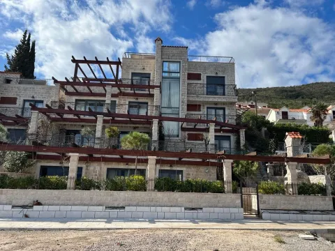 Sale, house, 330m², Krašići, Tivat