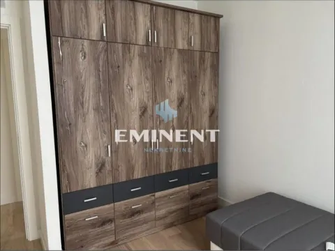 Izdavanje, trosoban stan, 89m², Savski Venac, Beograd - image 7