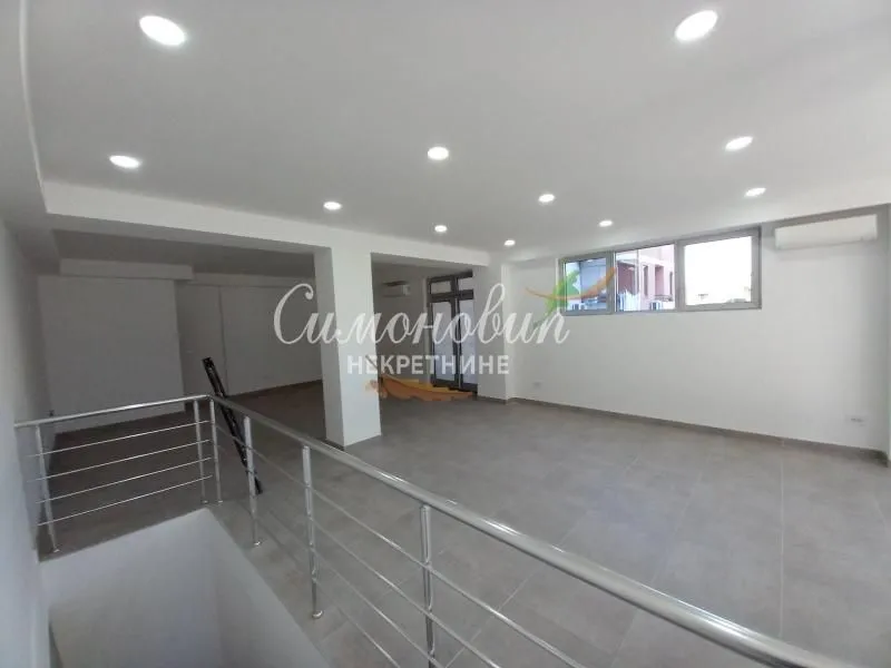 Izdavanje, poslovni prostor, 117m², Uciteljsko Naselje, Zvezdara Sve Podlokacije