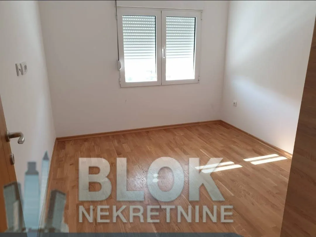 Izdavanje, dvosoban stan, 60m², Blok 6, Podgorica
