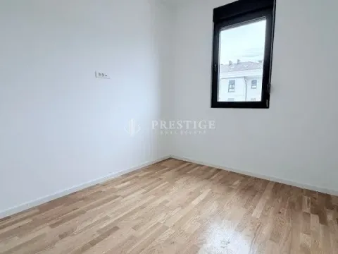 Izdavanje, dvosoban stan, 64m², Tološi, Podgorica - image 8