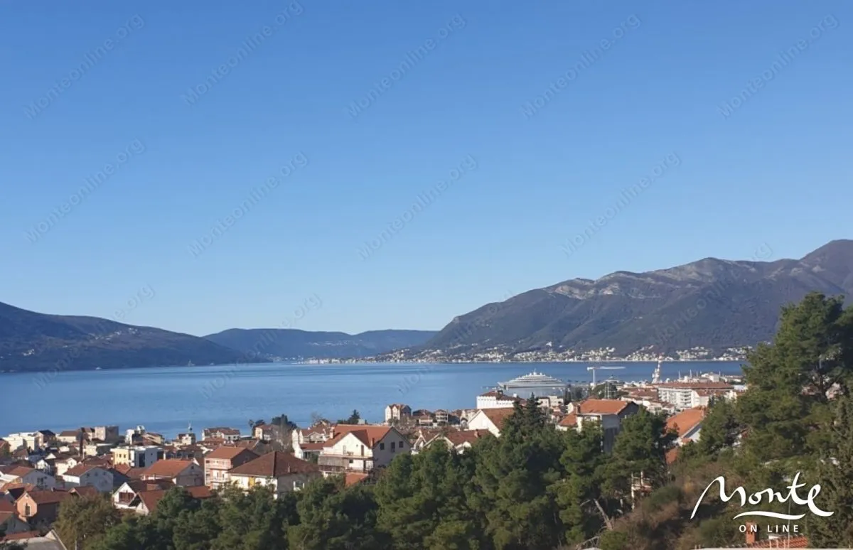 Prodaja, kuća, 180m², Tivat, Crna Gora