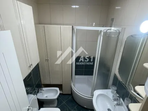 Izdavanje, četvorosoban stan, 80m², Rotkvarija, Novi Sad Sve Podlokacije - image 8