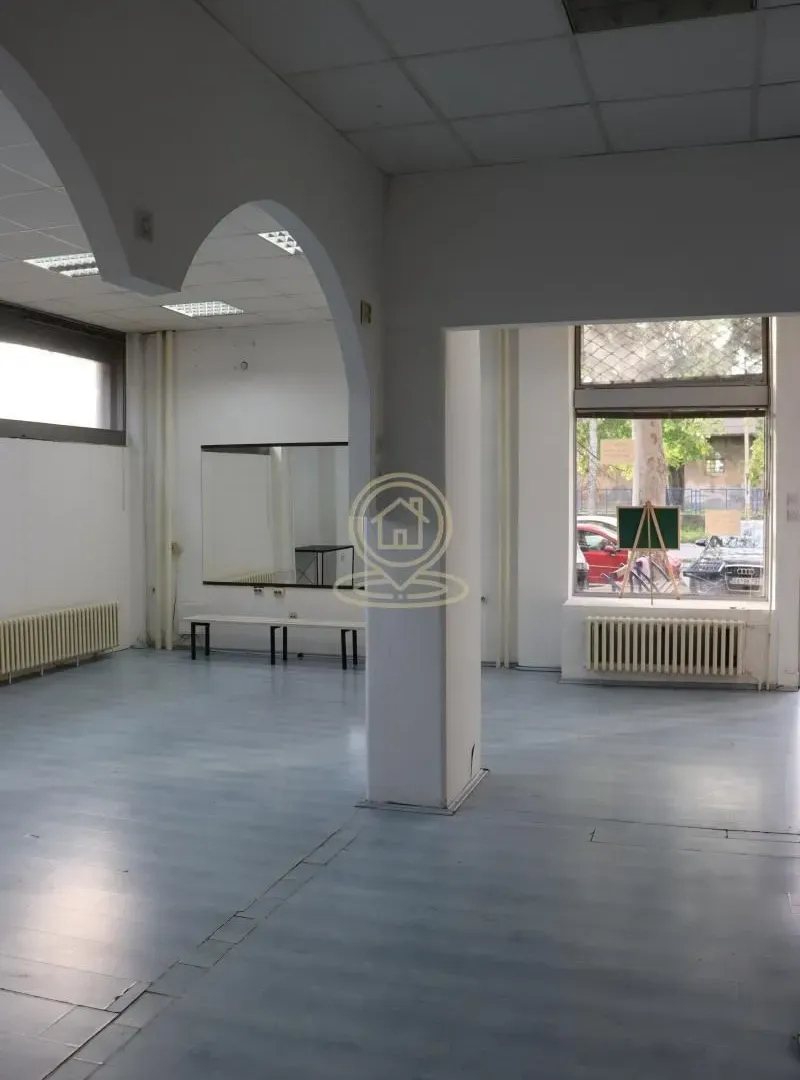 Rent, office space, 93m², Centar, Kragujevac