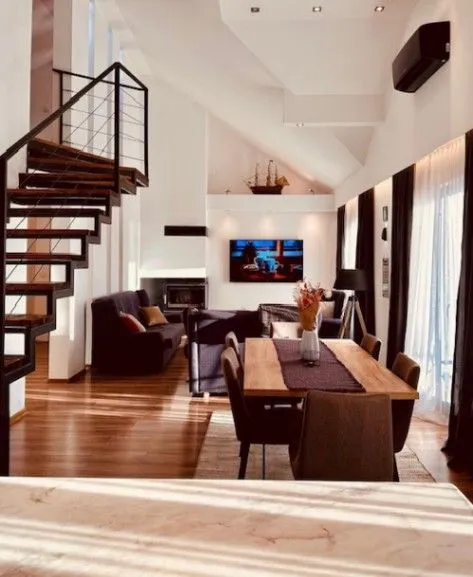 Izdavanje, trosoban stan, 130m², Mažina, Tivat