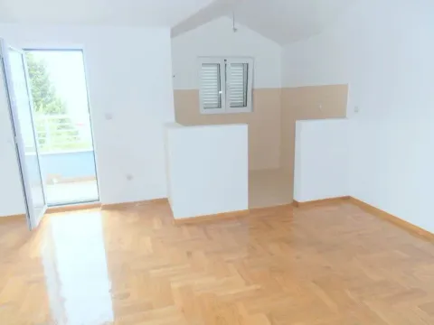 Prodaja, stan, 84m², Budva, Crna Gora - image 2