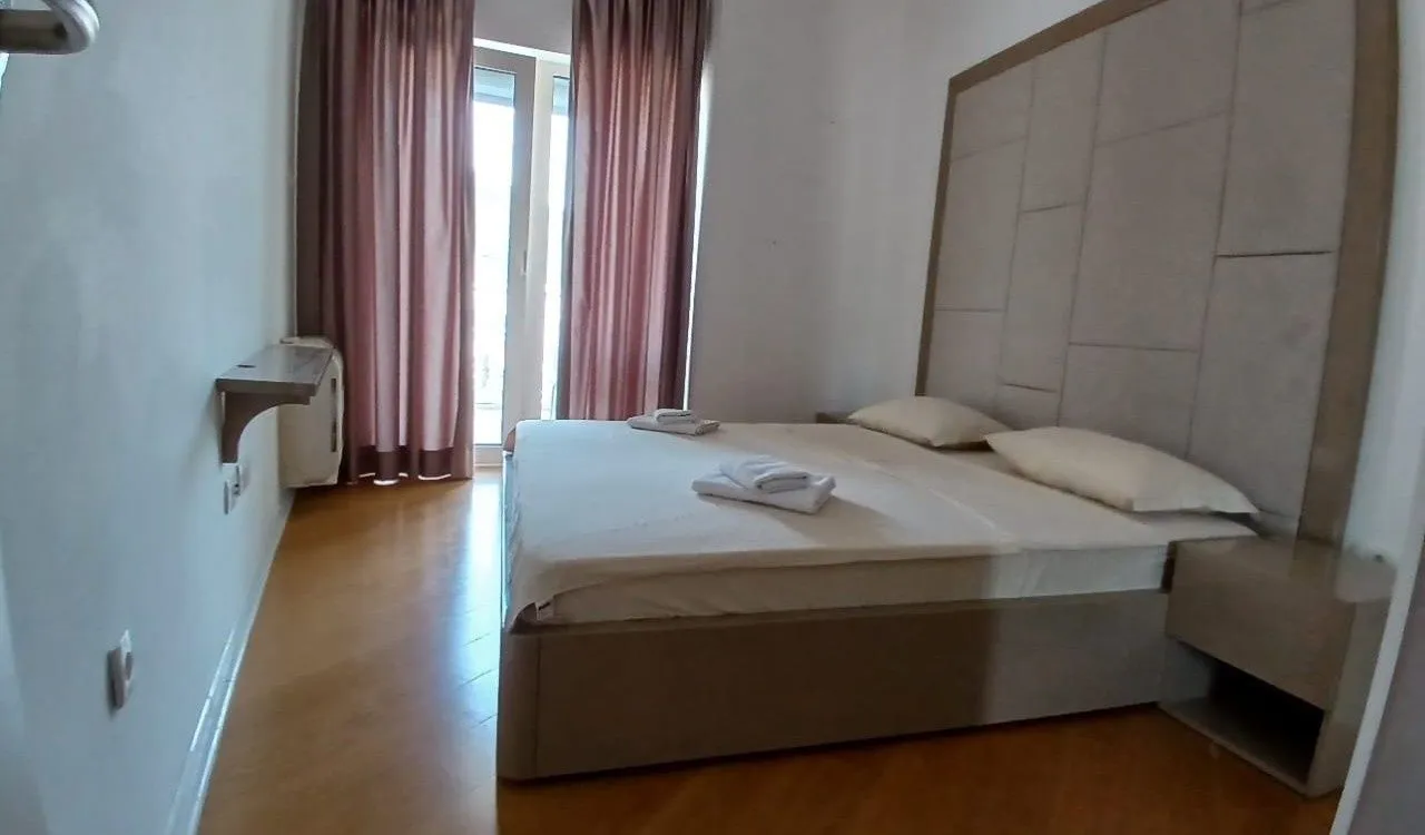 Sale, one bedroom apartment, 65m², Centar, Budva