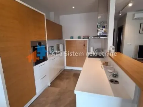 Izdavanje, trosoban stan, 102m², Vračar Hram, Vračar Sve Podlokacije - image 10